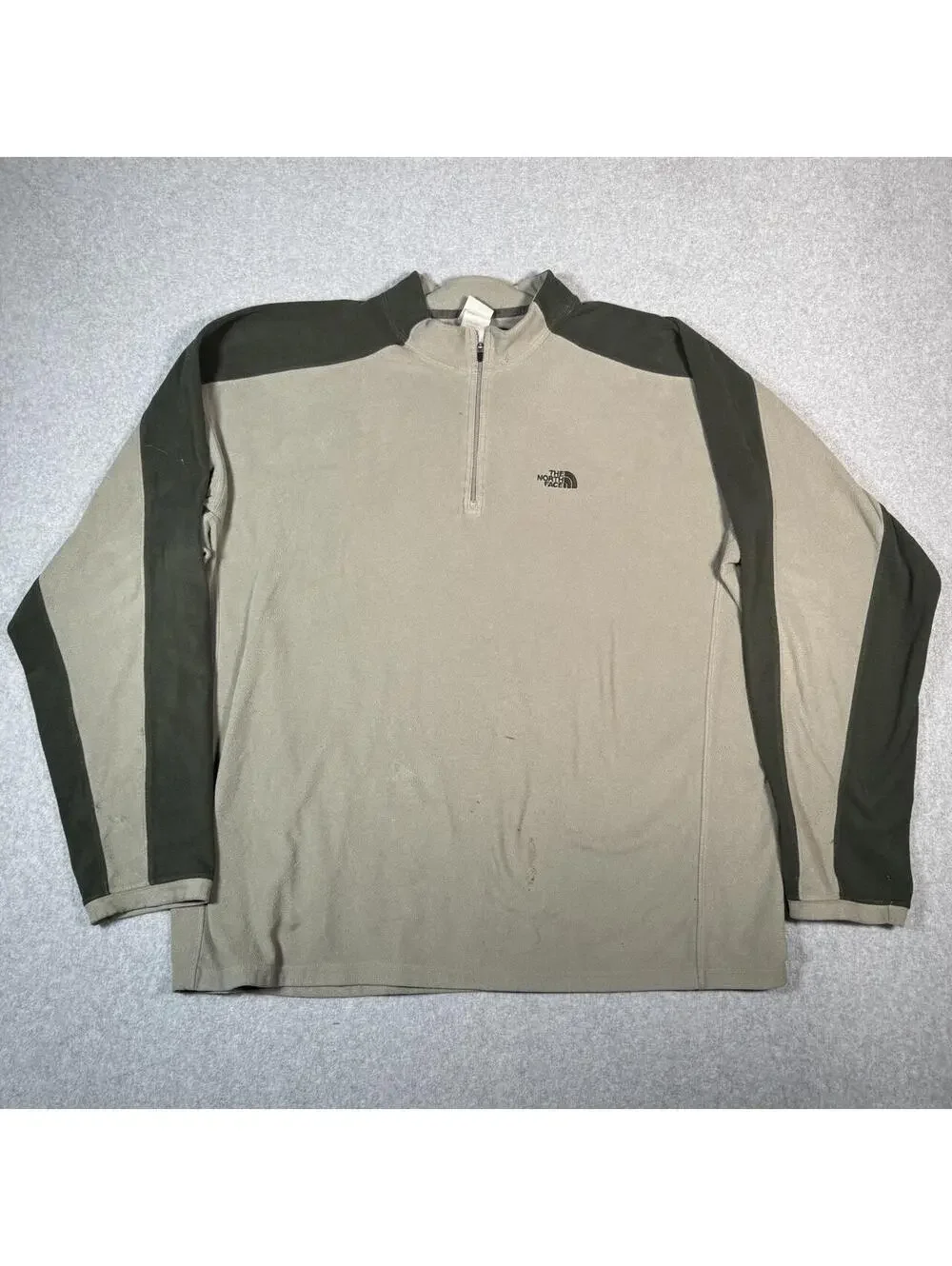 Green north face fleece quarter zip